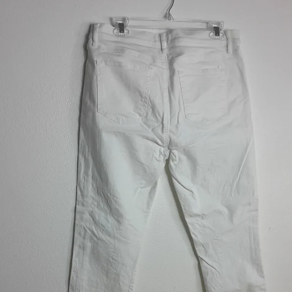 White Men's Jeans​